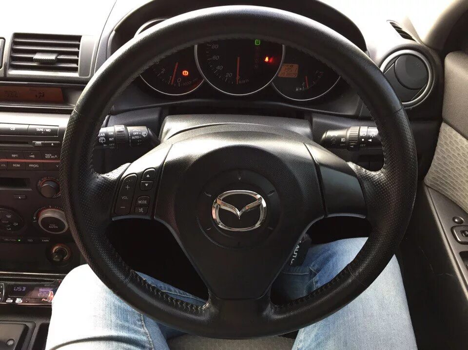 Руль toyota. На большой скорости вибрация в руль. На большой скорости вибрация в руль. Вибрация машины на скорости. Солярис биения руля.