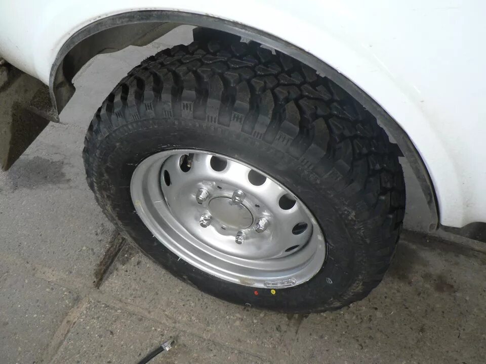 Грязевая резина r13. Грязевая резина r14 на ваз. кордиант офф роуд на газель.