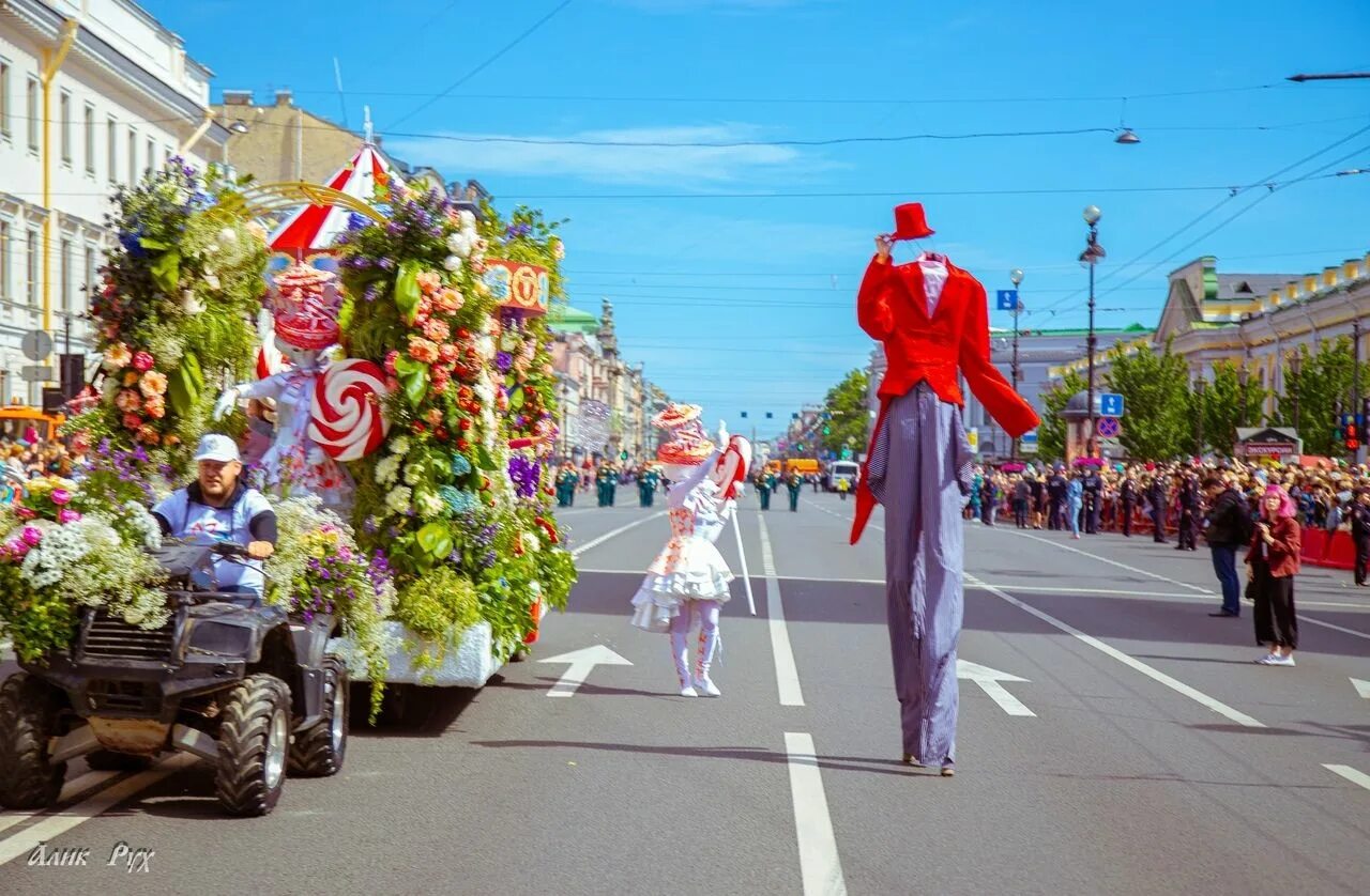 День фестиваля цветов. Площадь Островского Санкт-Петербург парад цветов. Международный фестиваль цветов Санкт-Петербург. Фестиваль цветов СПБ. Парад цветов в Санкт Петербурге 2021.