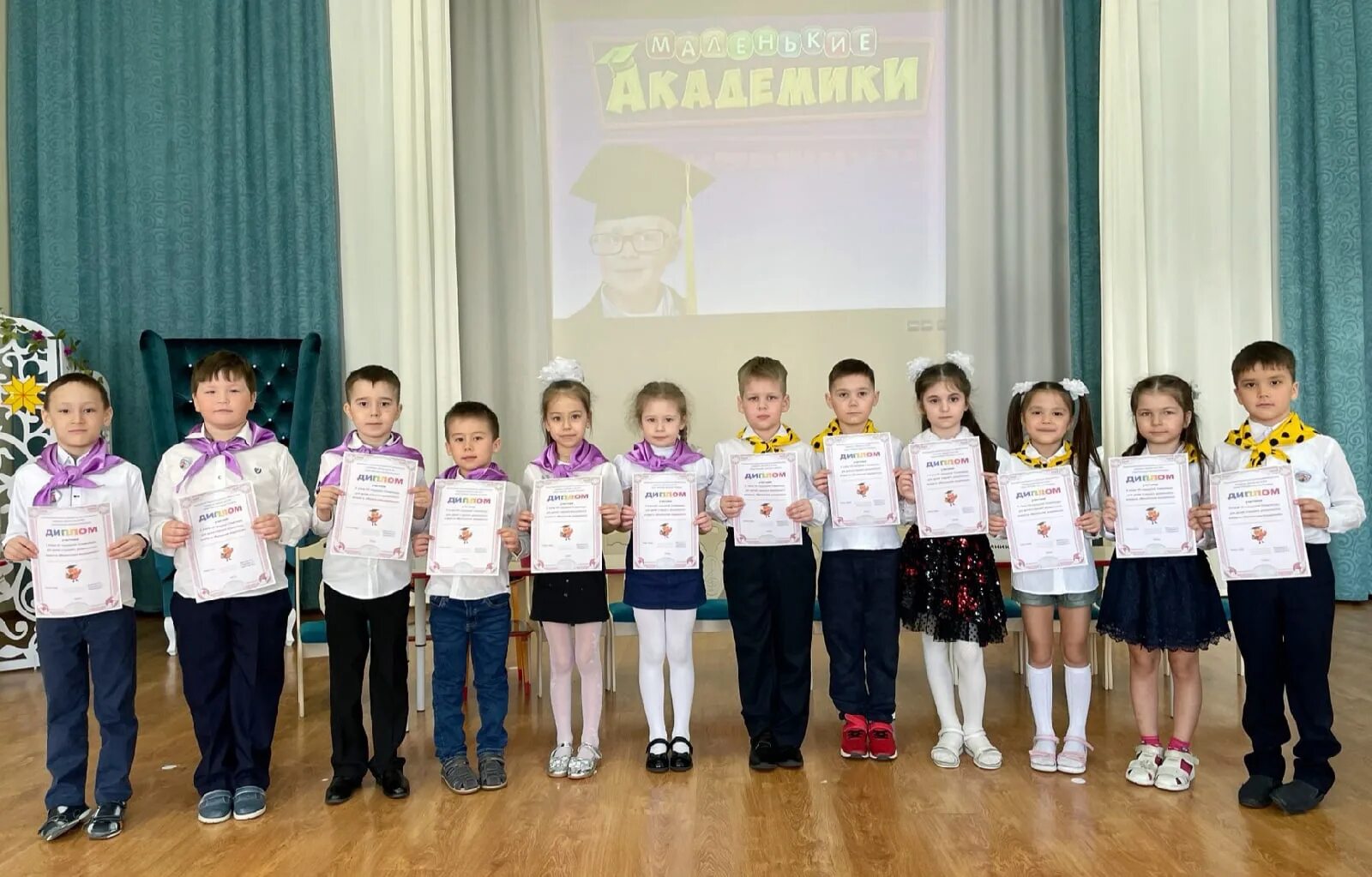 Садик лапландия чебоксары. Красина 45. Детский сад 204 ижевск. Садик. Чебоксары.