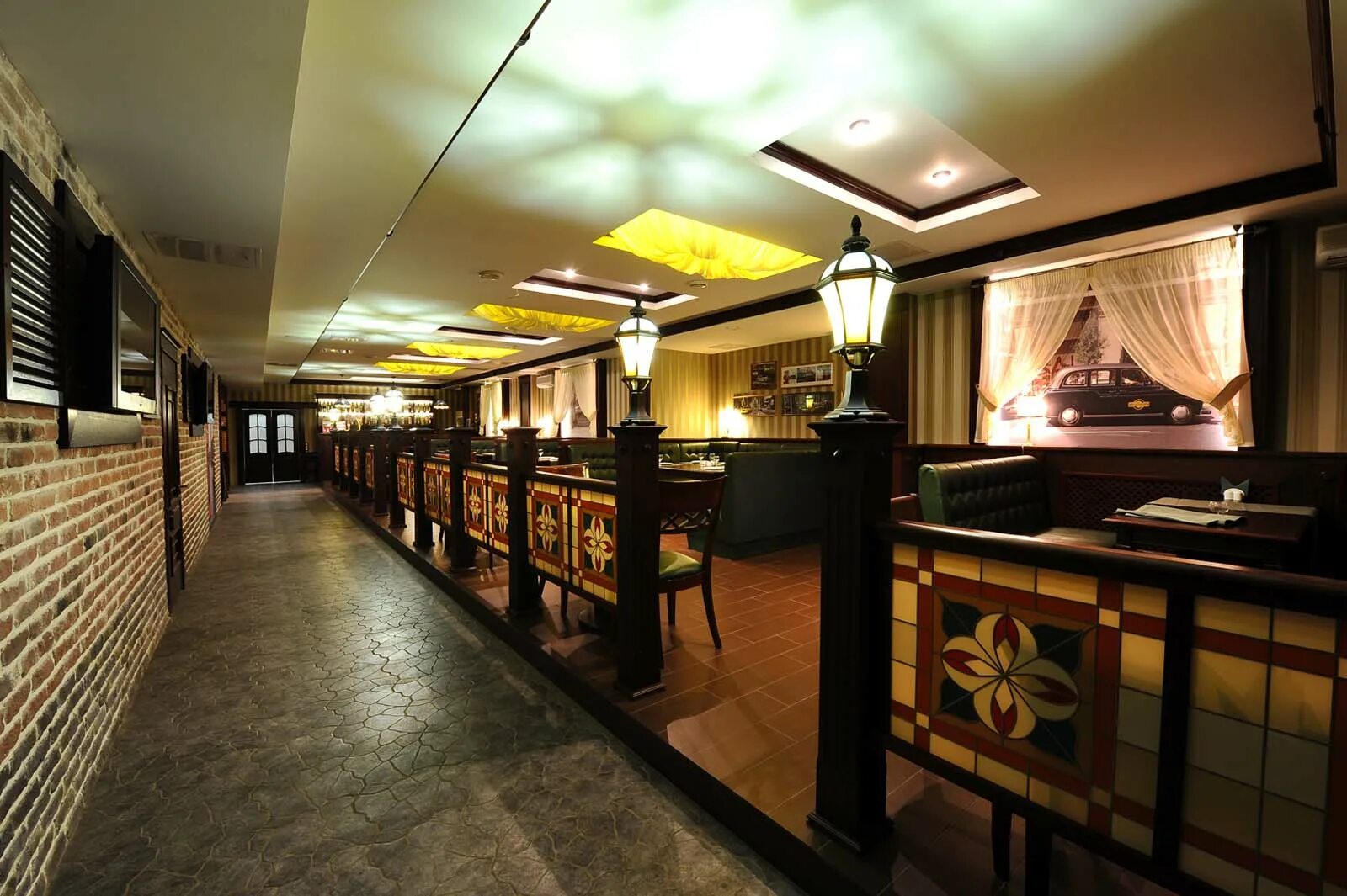 Кафе на 12 человек. Гранд кафе степана михалкова. Сервировка банкетного стола в ресторане. 12 футов казань. Банкетный зал парк горького.