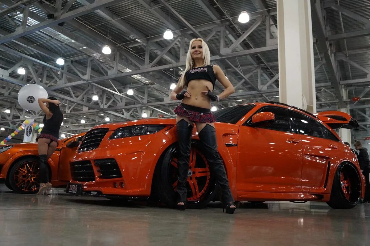 Auto tuning show. Авто шоу. выставка машин. tuning авто шоу. автошоу тюнинговых машин.
