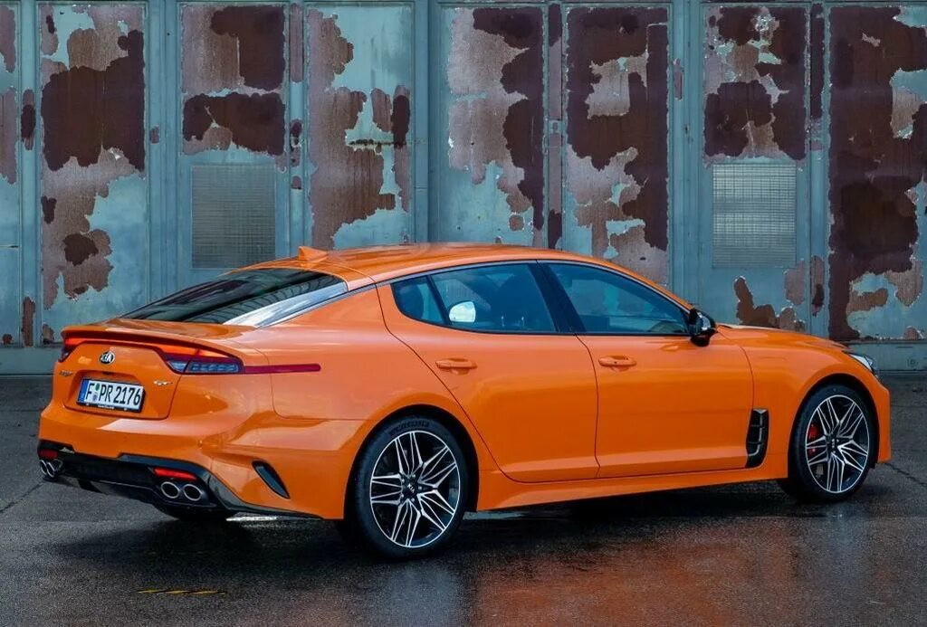 Kia Stinger 2022. Киа Стингер 2021. Kia Stinger 2023. Киа Стингер 2022 оранжевый.