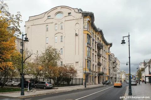 Остоженка лев