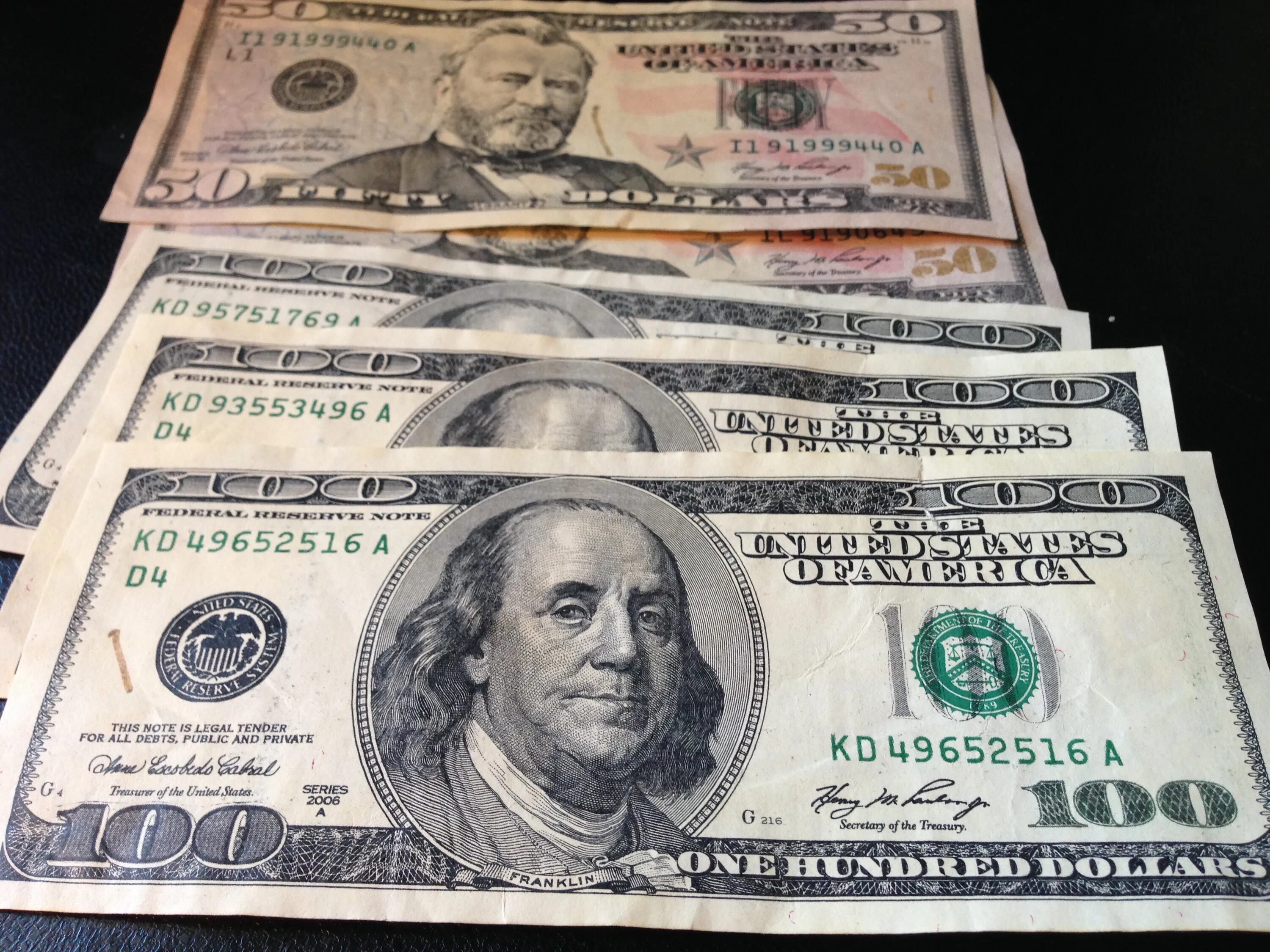 40 долларов сша в рубли. USD ЦБ. Counterfeit money. Доллары в рубли. Классические деньги.