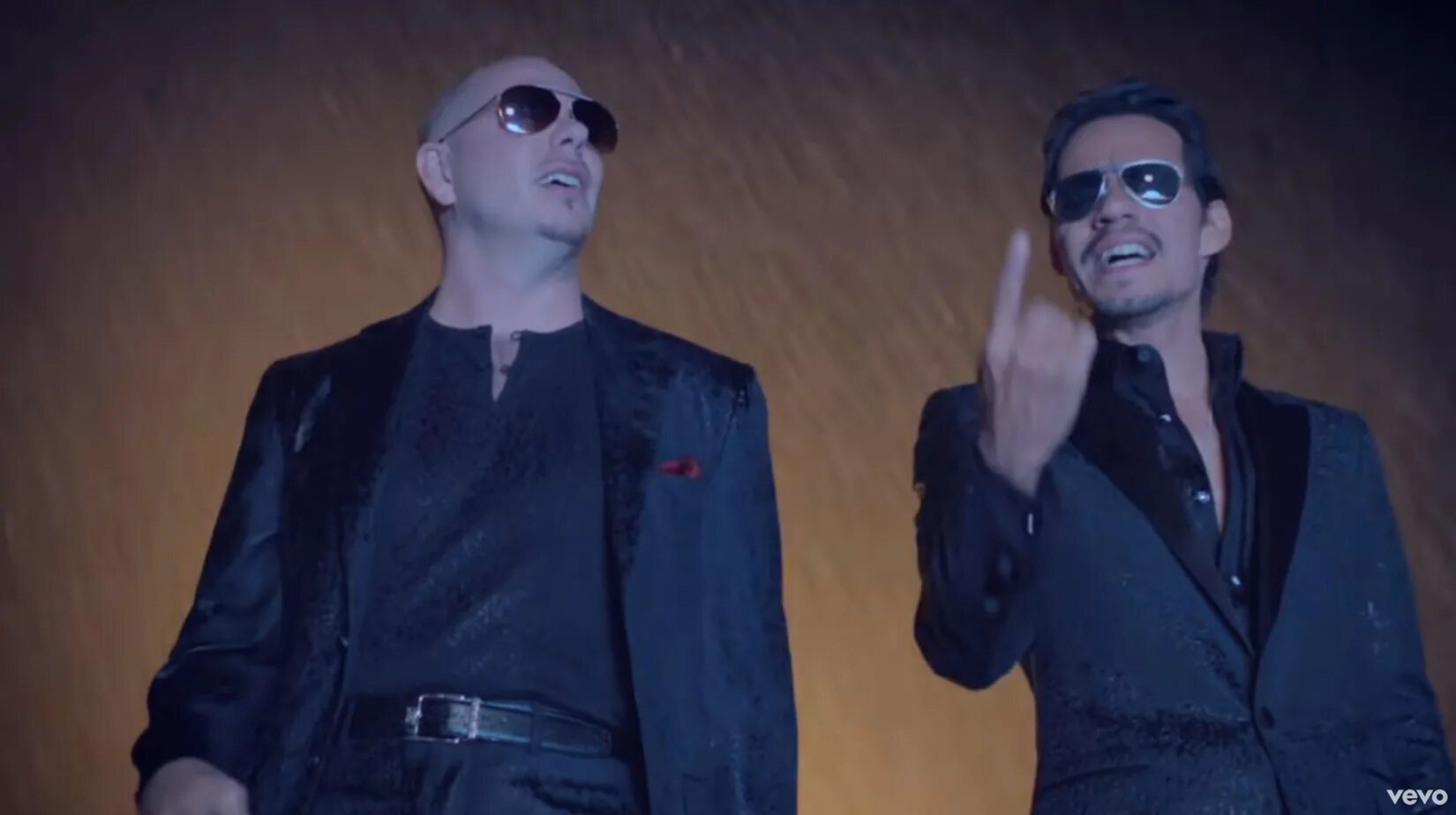 Питбуль Rain over me. Pitbull Marc Anthony Rain over me.