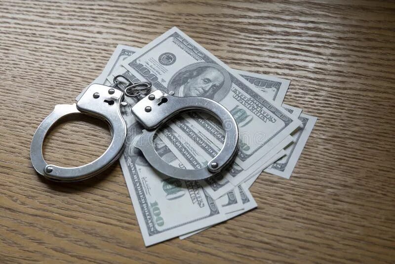 Легализация денежных средств. Money Handcuffs. Карта деньги наручники. Ук рф отмывание денежных средств