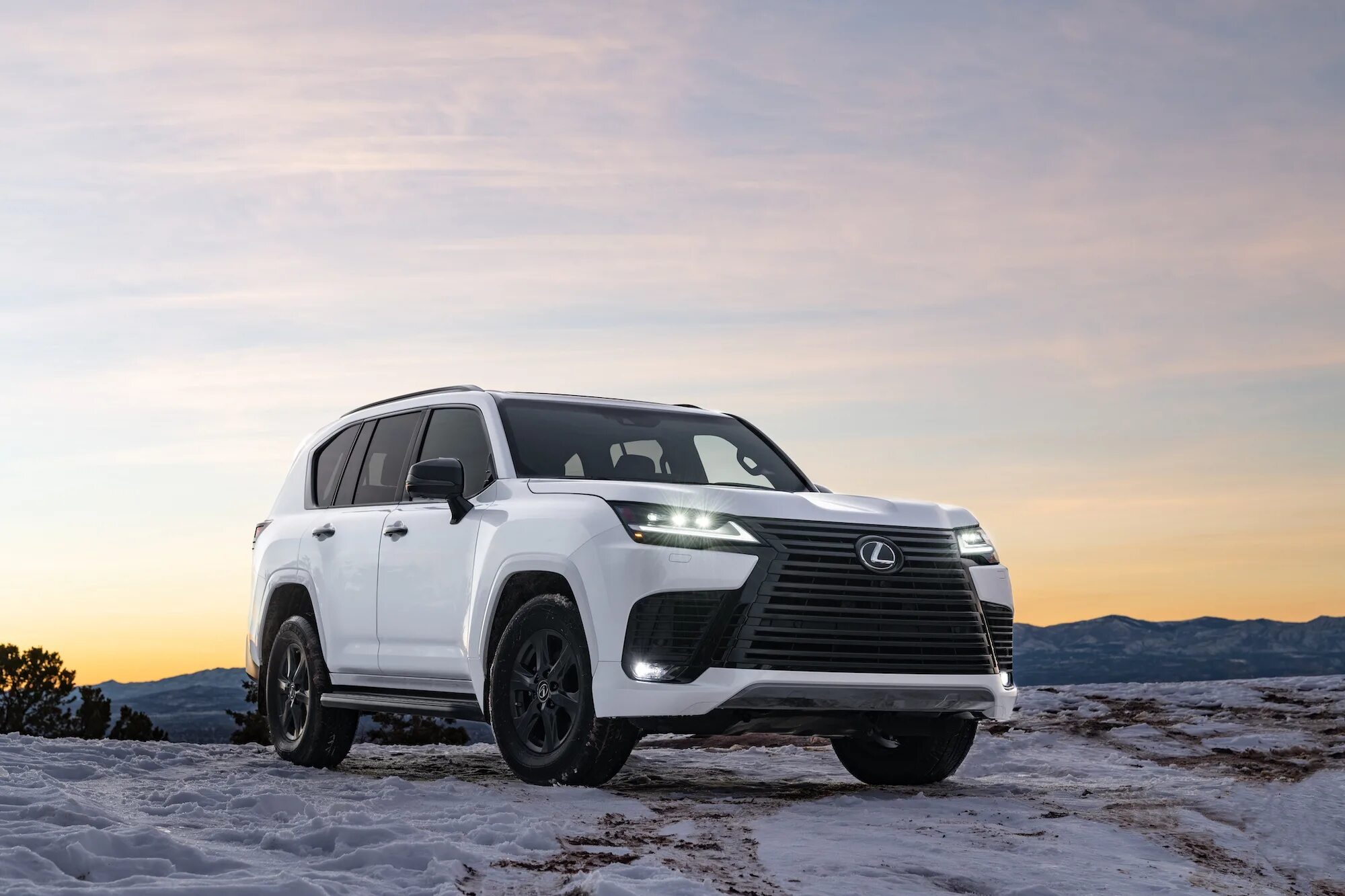 Lexus lx 2024. Lexus LX 2022. Lexus LX 2023. Lexus LX 600 F-Sport. Lexus LX 600 2022.