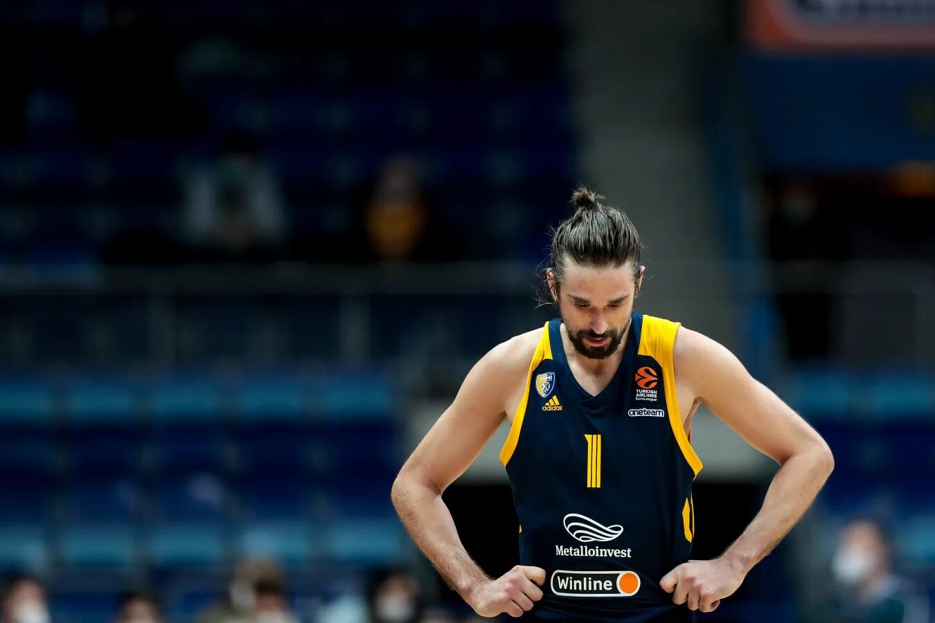 Швед баскетболист. Единая лига втб баскетбол плей офф. Швед химки баскетбол. Как зовут шведа. Как зовут шведа.