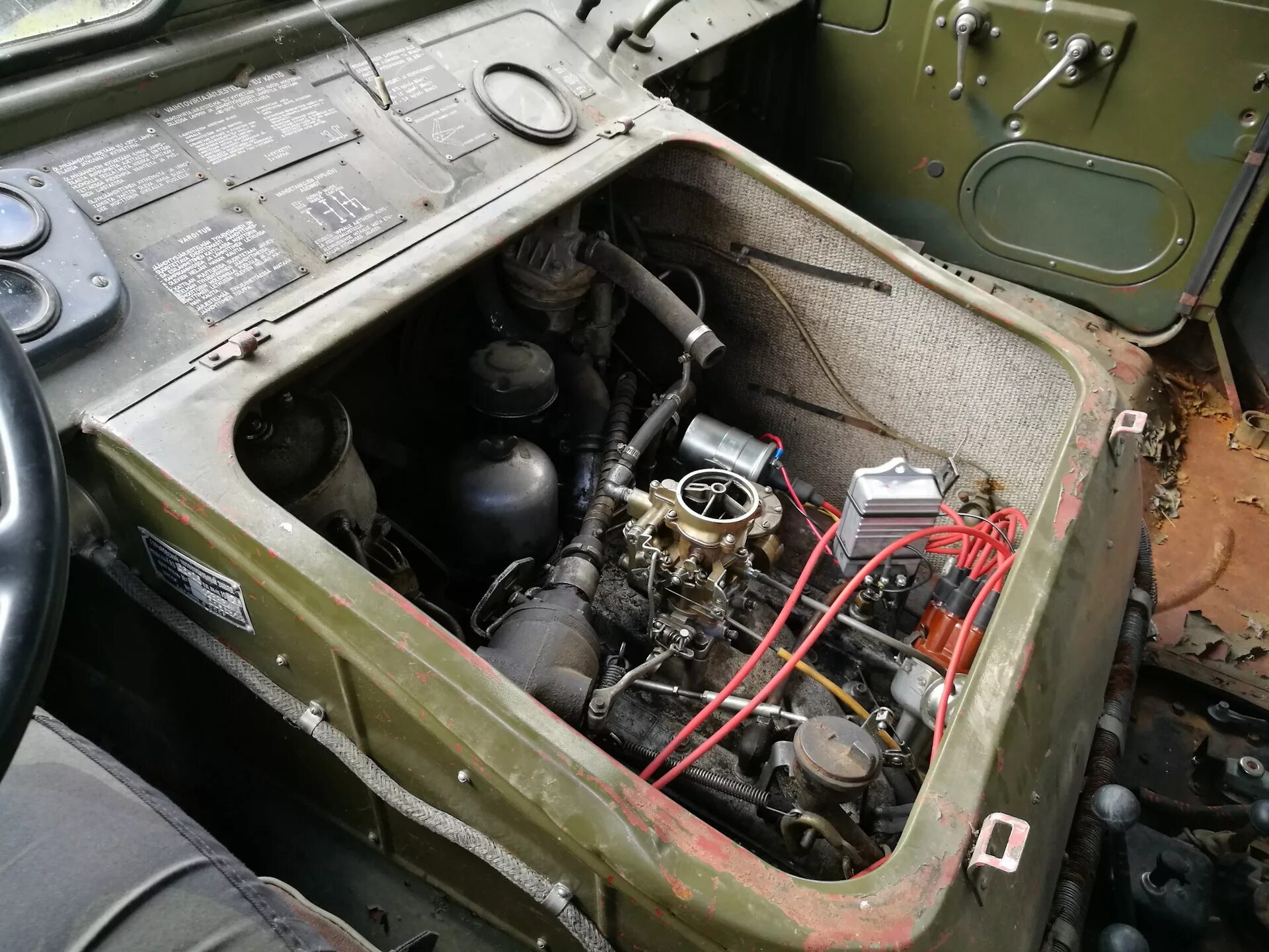 Замена масла в мостах газ 66. Газель с двигателем газ 53. Двигатель v8 газ 66. Газ-66 грузовой автомобиль двигатель. Масло в агрегаты газ 66.