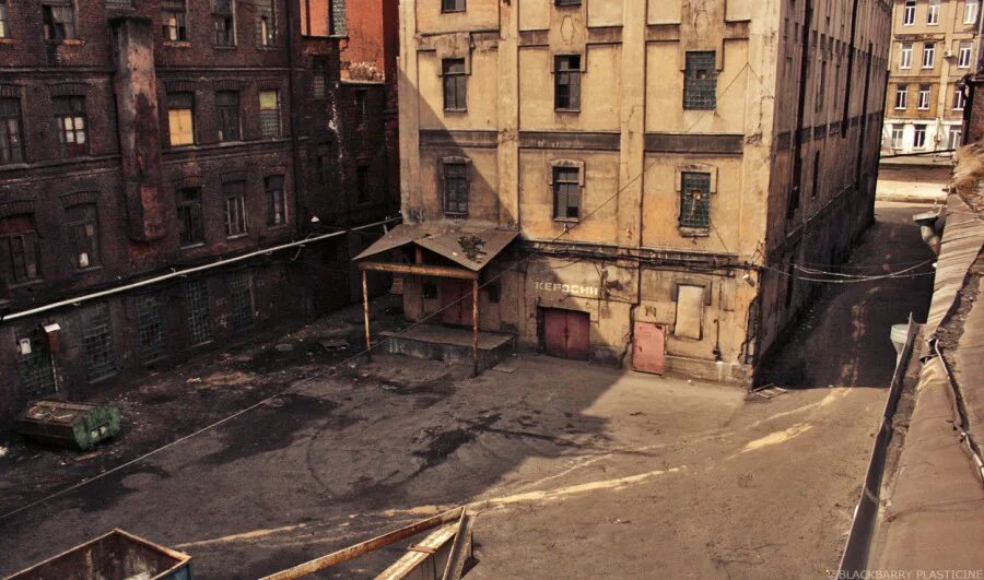 здание красного треугольника спб. красный треугольник клин. красный треугольник камеры. гск красный треугольник санкт-петербург. красный треугольник камеры.