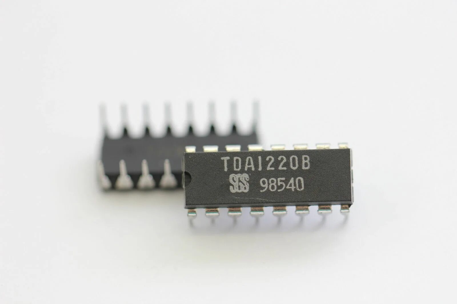 Tda1220. Микросхема 1002ds Datasheet. Микросхема tda1220. Tda1002. Микросхемы b