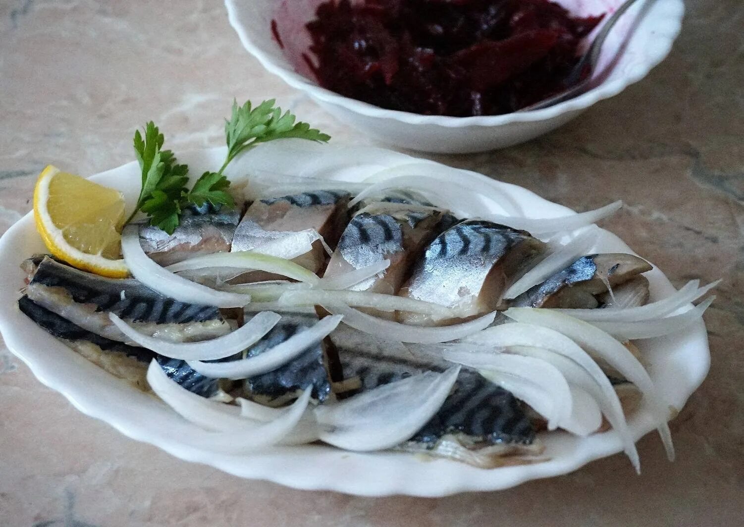 Скумбрия в луковых. Иваси, скумбрия,сельдь. скумбрия пряного посола. скумбрия иваси. селедка иваси.