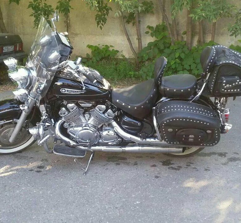 Купить роял стар. Yamaha Royal Star 1300. Роял Стар 1300 2018. Ямаха Роял Стар 1300 разбита. Ямаха 1300 Стар и Стар мотоцикл.