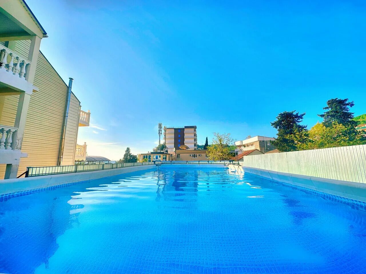 гостиницы в лоо