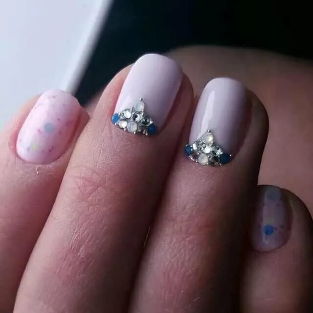 Pin su nail art Unghie marroncine, Unghie, Unghie invernali