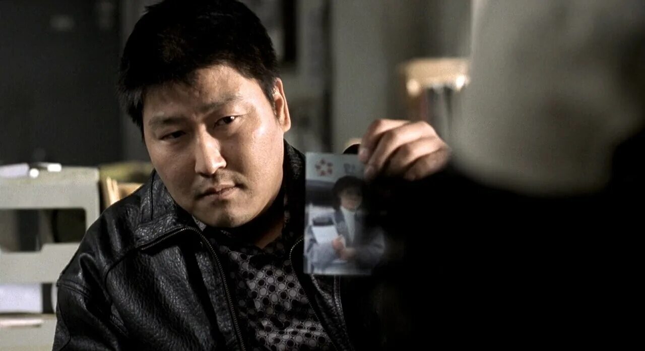 зекка мемуары об убийствах 1997. воспоминания об убийстве фильм корея. воспоминания об убийстве корейский фильм. зекка мемуары об убийствах 1997. воспоминание об убийстве фильм 2020.