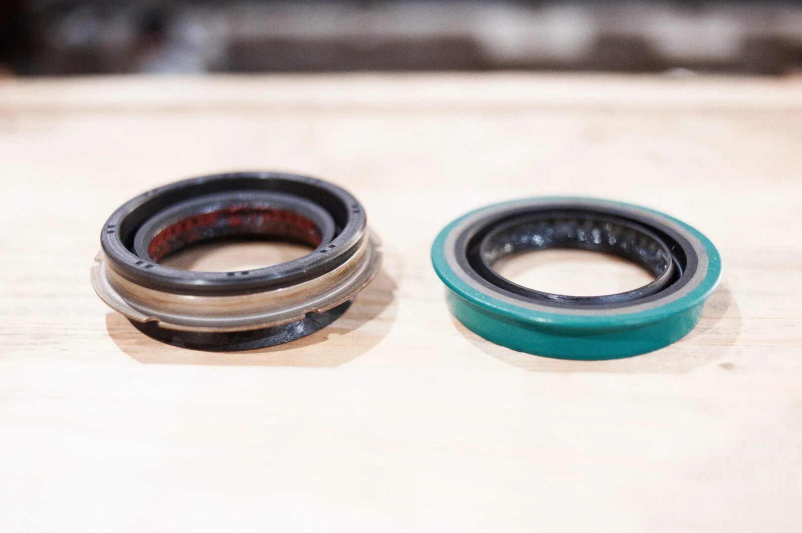 Сальник коленвала передний чери амулет 1. Оригинальный сальник передний. Сальник коленвала передний чери амулет а15. Сальник коленвала передний 480-1011020. Honda cr-v 2 сальники акпп 4wd.