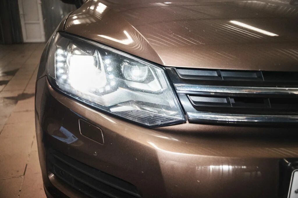 Фары touareg nf. Фары touareg nf