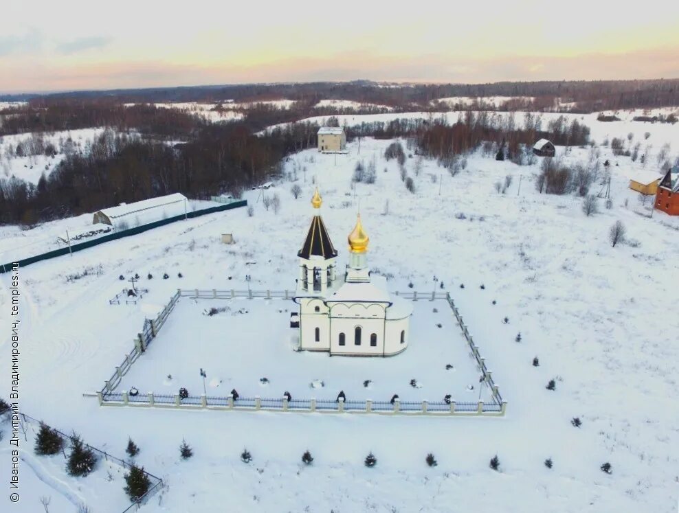 Конюхово Александровский район. Храм в деревне Конюхово Александровский район. Конюхово (Вологодский район). Зосимовские святые. Конюхово