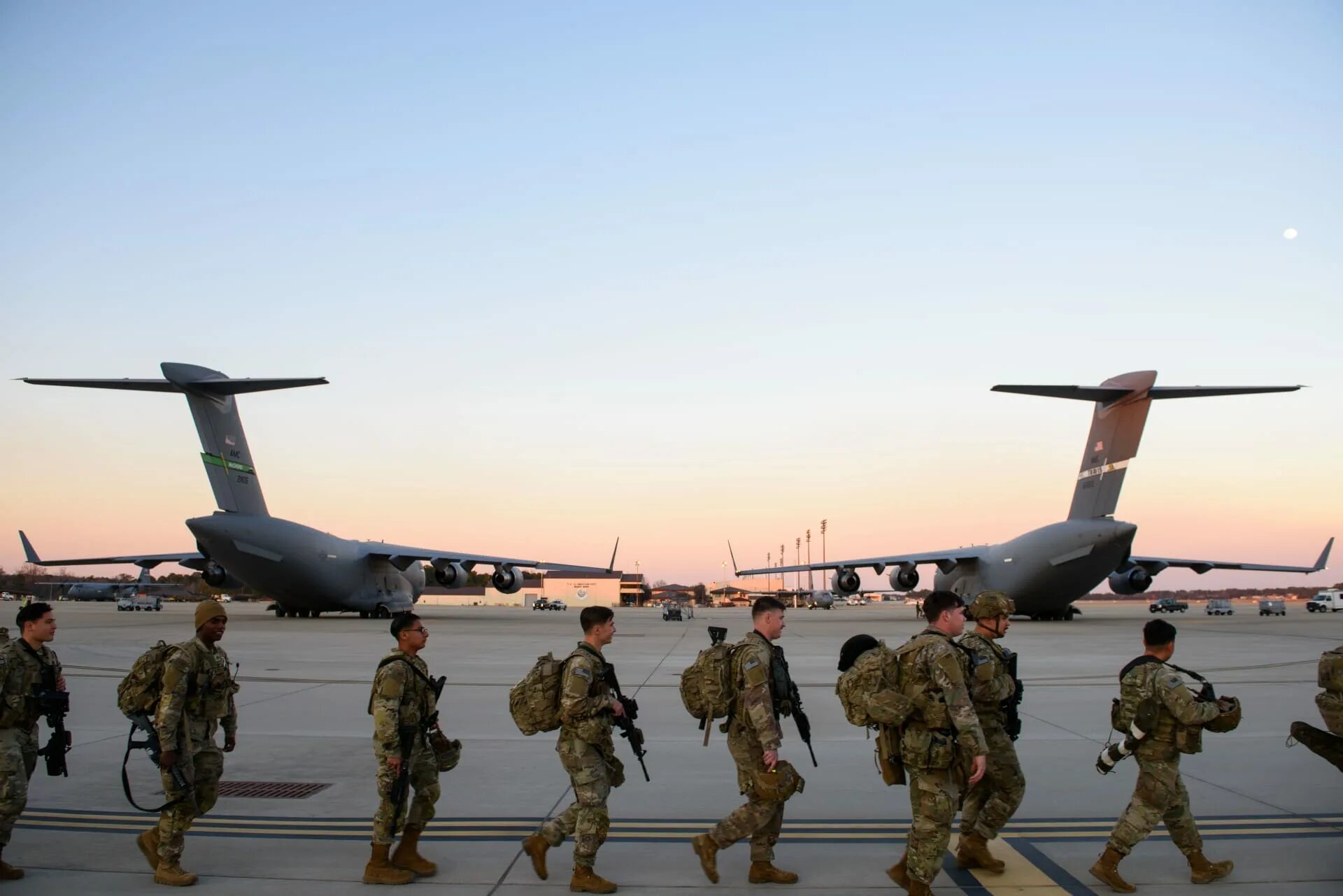 Десант США. Американские войска в Польше. Американские войска в Казахстане. Десантники США.