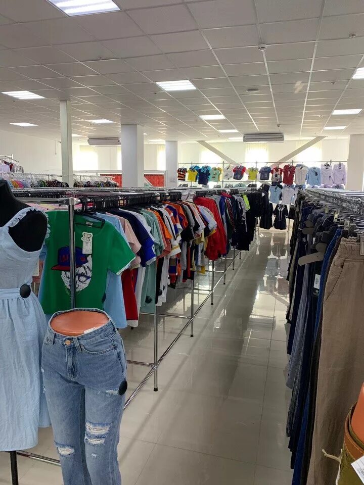 Магазины одежды владивосток. Одежда мкр. Магазин мужской одежды таганрог. Lichi магазин. Одежда краснодар.