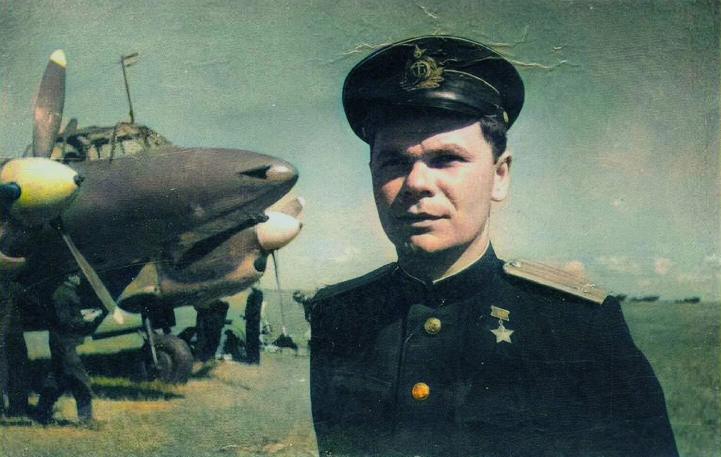 Летчик бомбардировщик герой советского союза. Корзунов летчик.