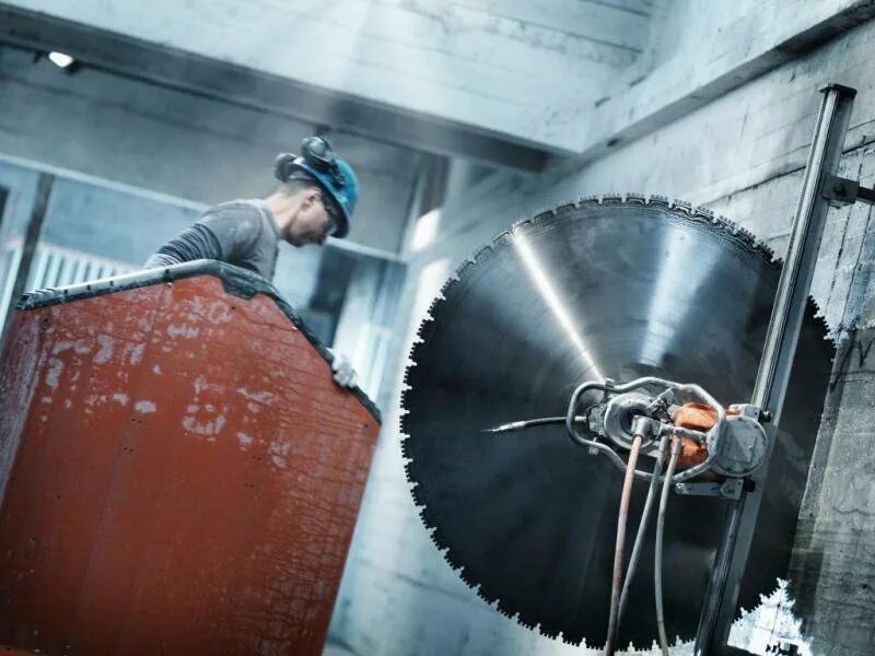 Стенорезная машина husqvarna. Алмазная канатная резка бетона. Стенорезная машина hilti. Алмазная резка бетона хилти. Резка стенорезной машиной.