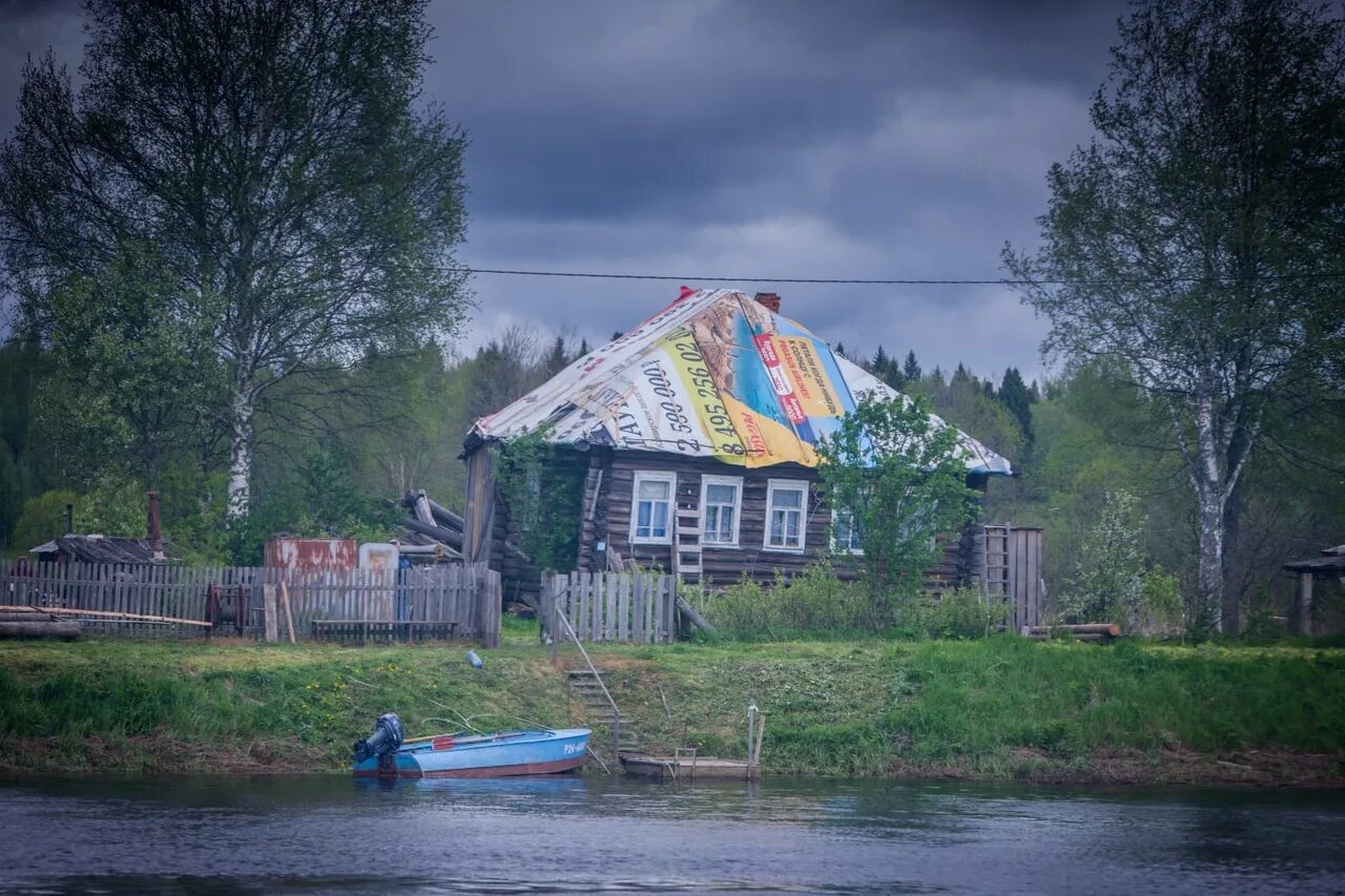 Деревня плоты. Село нюксеница река сухона. сухона деревня. река сухона деревни.