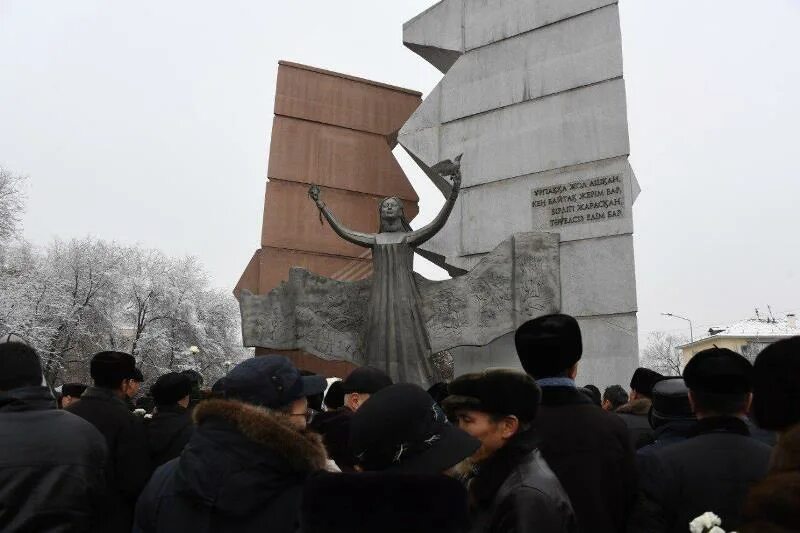 Желтоксан 1986 года в алма ате. Протесты в казахстане 1986. Жанаозен 2022. Митинг в алматы сегодня. 16 декабря событие.