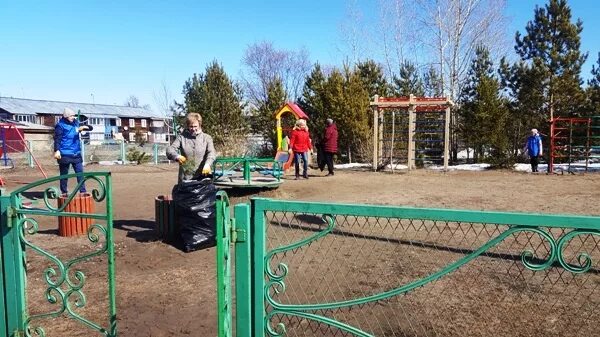 Енисейск село озерное. Село озерное енисейский. Озерной поселок енисейск. Озерное, деревня озёрное. Енисейск село озерное.