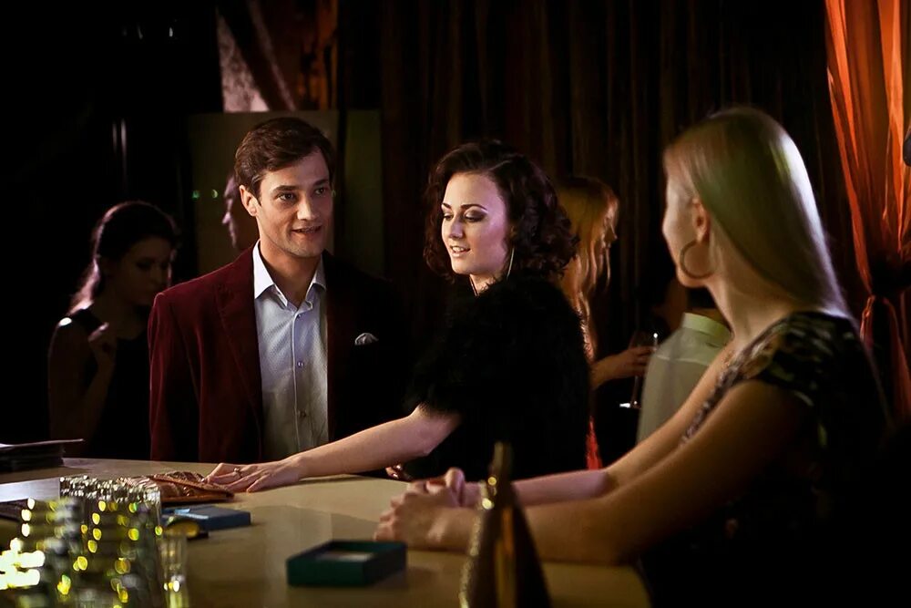 Идеальный кайф фильм 2015. Нашествие главное приключение лета. Вместо неё (мини–сериал 2014). Вместо неё сериал. Ульяна васькович 2022.