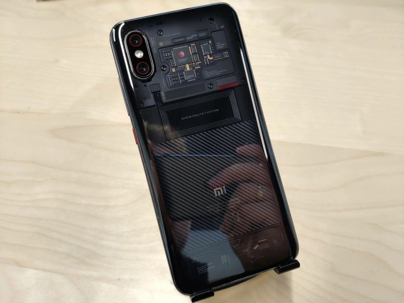 Обновление mi 8 pro. Mi 8 pro transparent titanium. mi 8 pro explorer edition 8128. xiaomi mi8 pro transparent titanium. mi8 pro прозрачный.