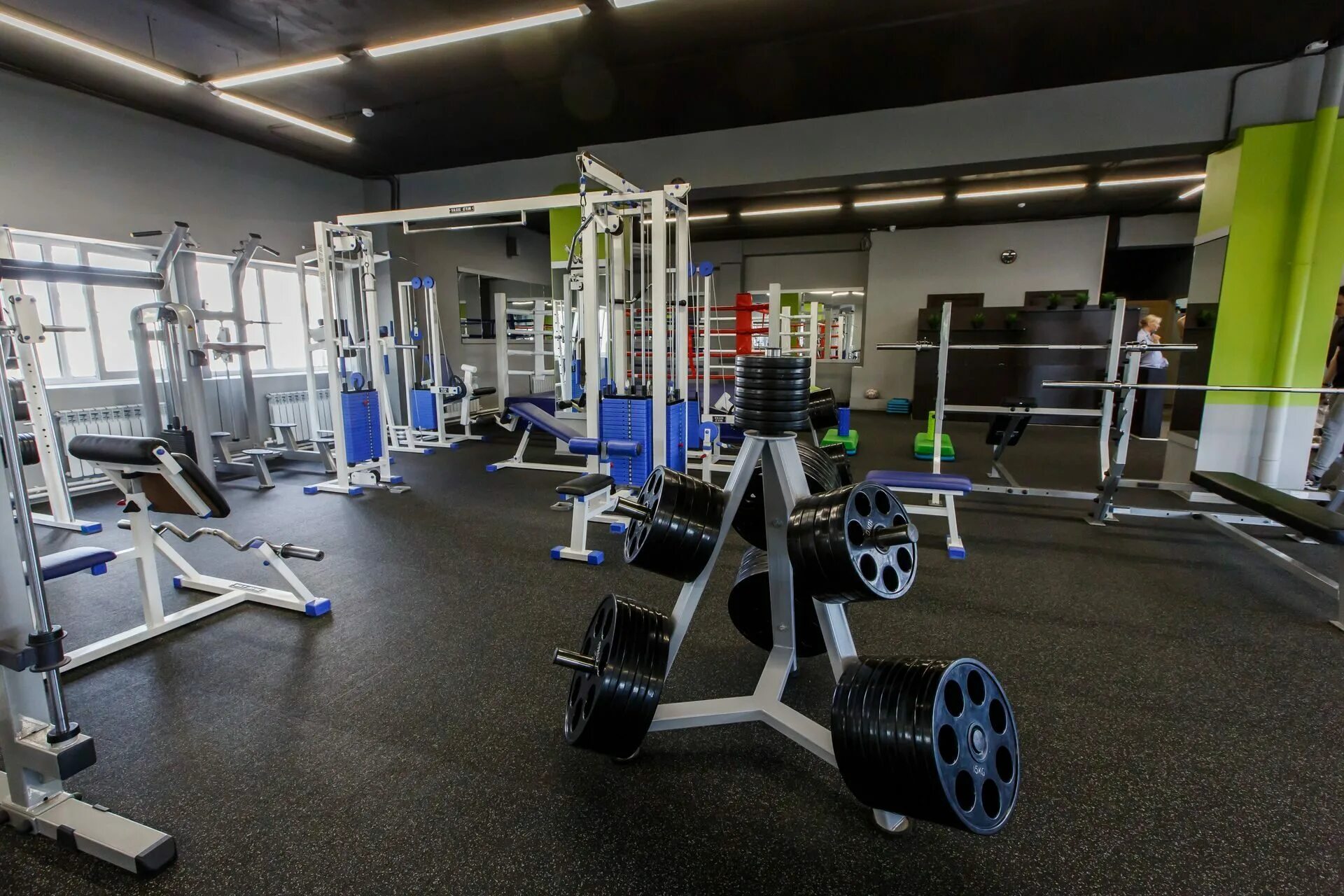 Фитнес клуб гараж ярославль. Фитнес центр легион балаково. Тренажёрный зал в центре ярославля. Тренажерные залы ярославль. Легион ярославль брагино.