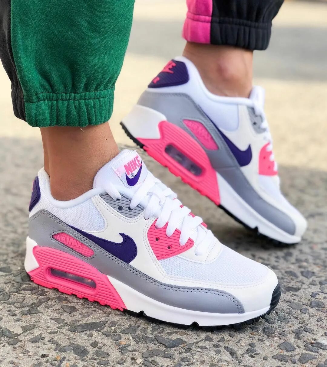 Фото айры. Nike Air Max 90. Nike Air AIRMAX. Кроссы найк АИР Макс 90. Найк АИР Макс 90 женские.