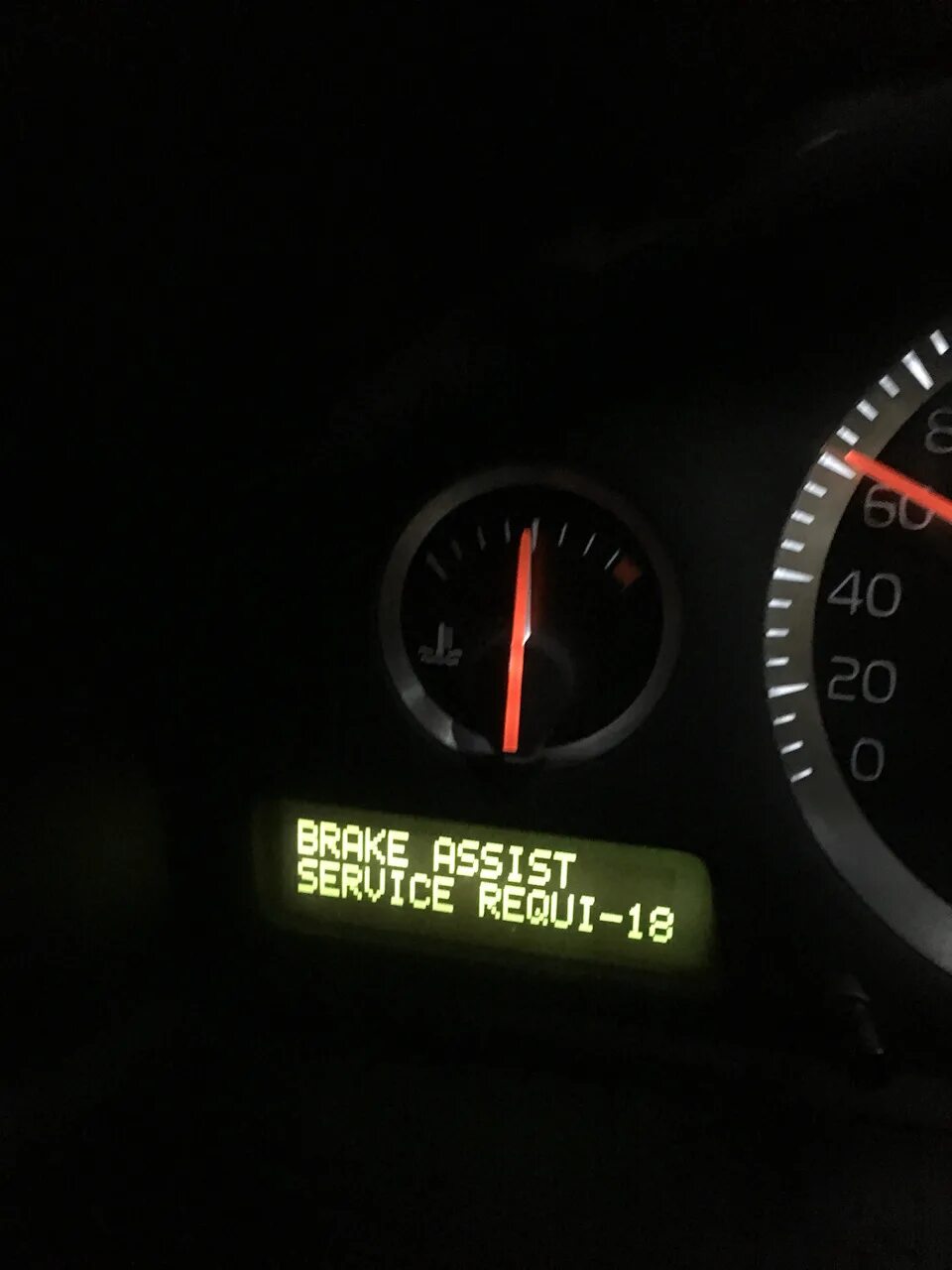 Brake assist service requi-18 s60. Индикатор check engine Volvo s60 2015. Ошибка Вольво ХС 90 51-60. Time for Regular Maintenance 45 Volvo xc90.