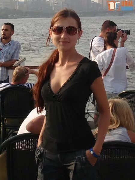 Найти девушку для совместного жилья. Найти девушку для совместного жилья. Женщины для серьезных отношений. Подселю девушку. Найти девушку для совместного жилья.