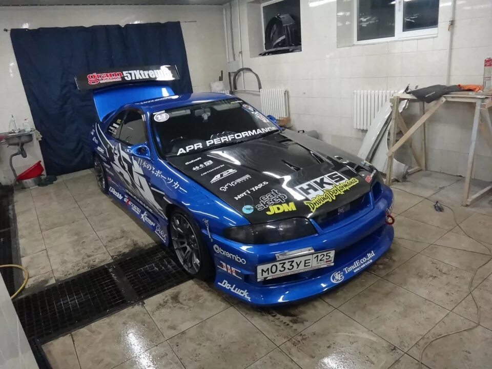 Капот nissan skyline r33. Капот скайлайн. Капот ниссан скайлайн 34. Капот ниссан скайлайн 33. Ниссан 100 окраска синий капот.
