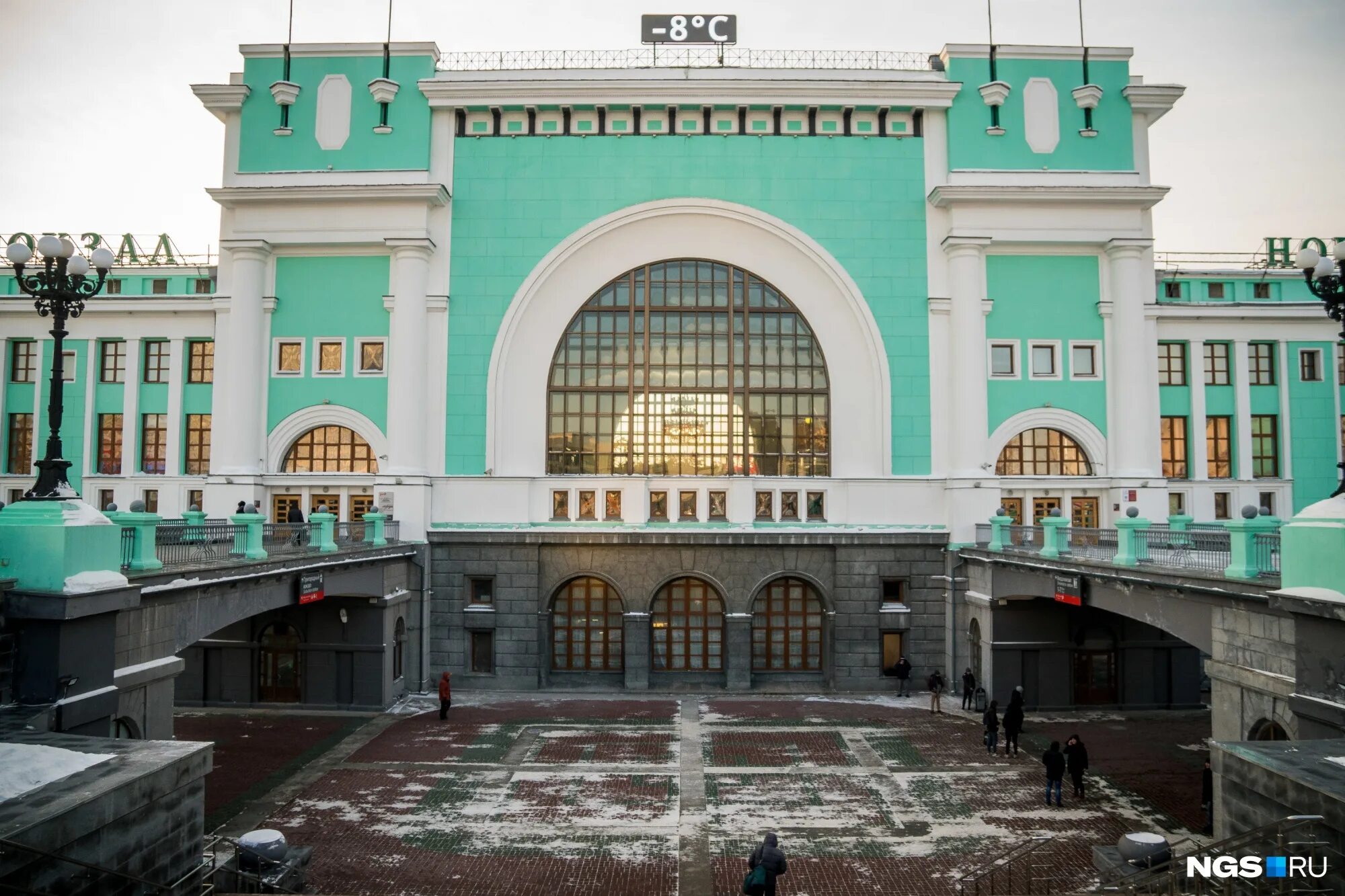 новосибирский вокзал главный. жд станция инская новосибирск. инска станция западно-сибирская железная дорога. жд вокзал новосибирск главный. вокзал новосибирск пассажирский.