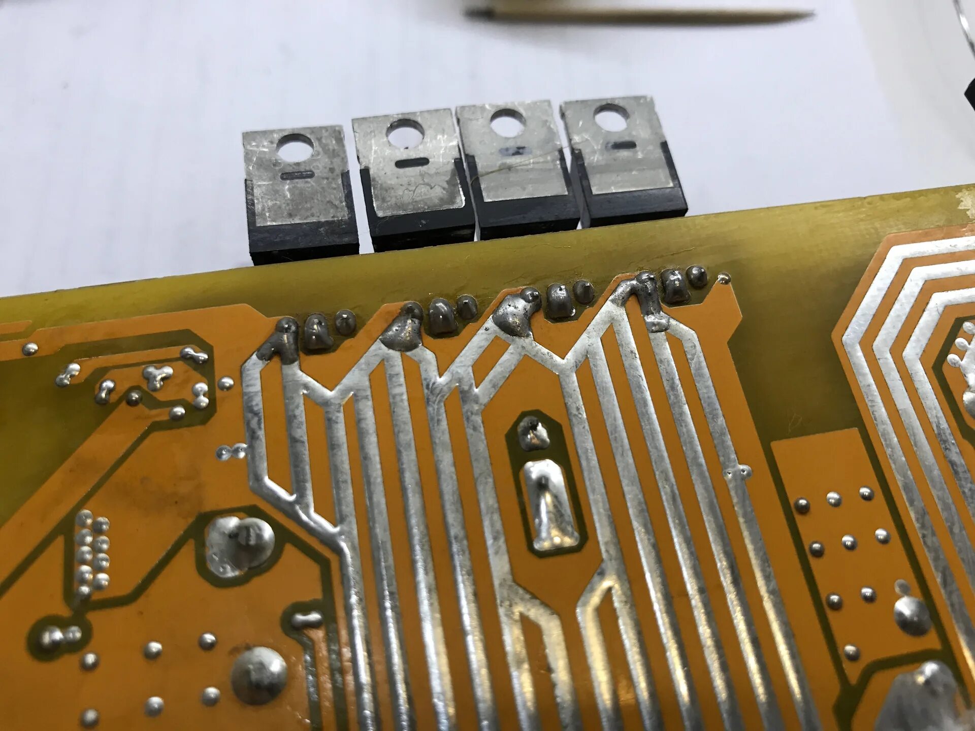 600. рация мегаджет 300. ремонт вспышек. ремонт 600. кикс qs 1.