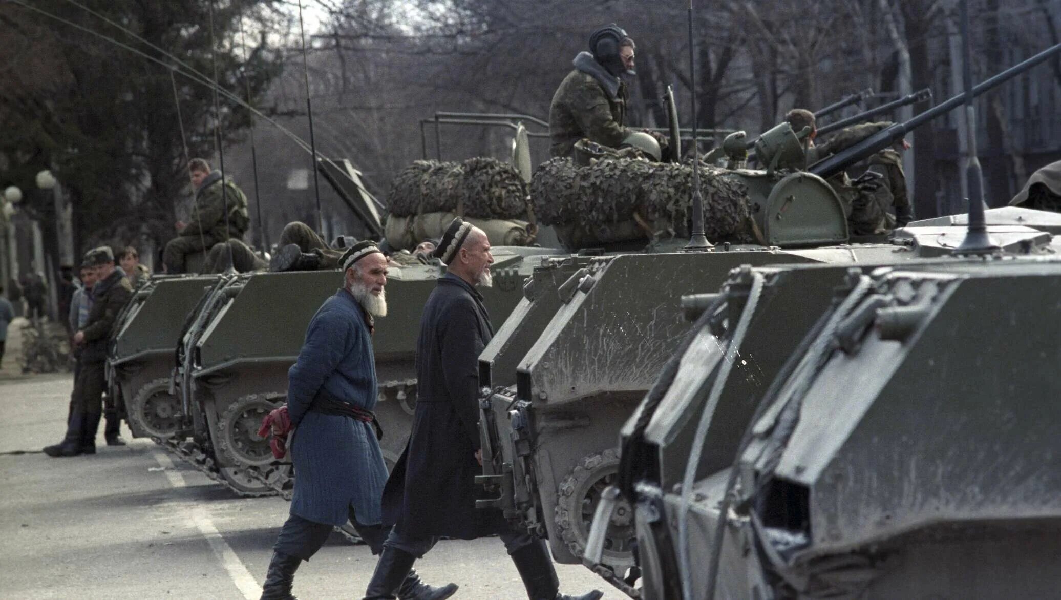 1990 год таджикистан русские. Массовые беспорядки в Душанбе 1990 года. Душанбе февраль 1990. События в Душанбе в феврале 1990. События в Душанбе в 1990 году.