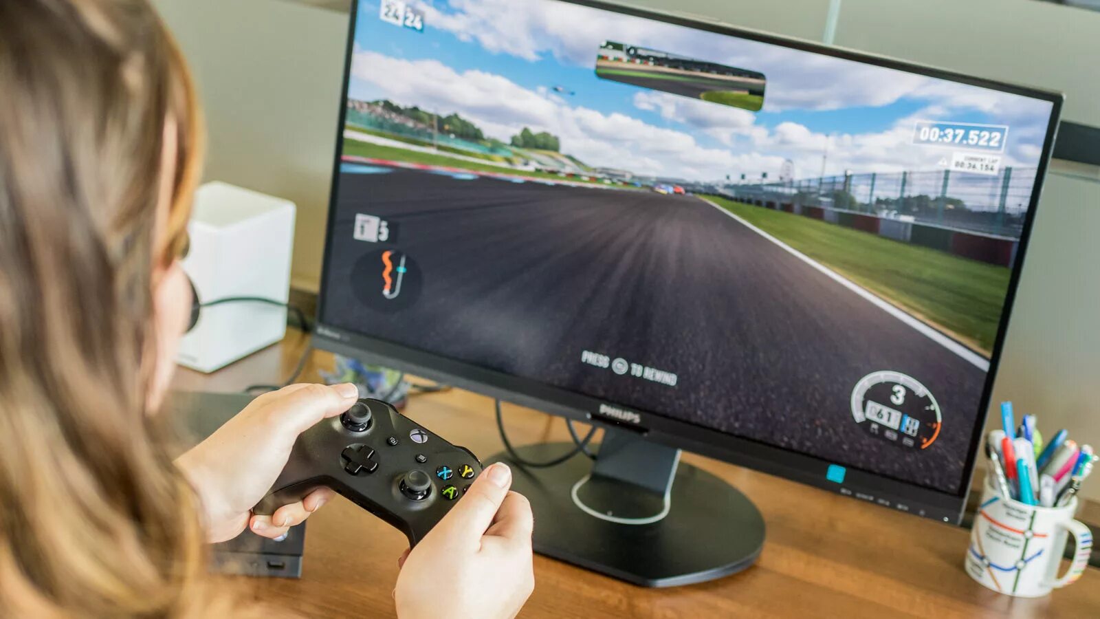 Как играть в xbox x. Xbox one s. монитор для xbox series s. дисплей для xbox. монитор для xbox one.