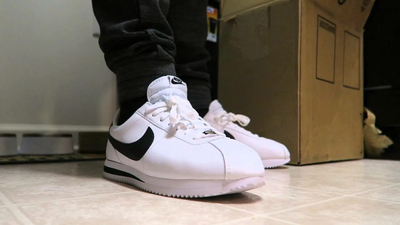 Nike krasofkalar 2021. Удобны ли кроссовки. Кроссовки для спорта. Кроссовки. Кроссовки 2021-2022 тренд.