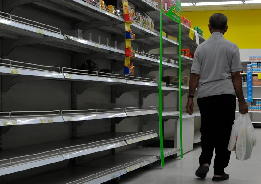 Продукты в супермаркете. Shelves in the store. Мини магазин. Мигрос турция аланья. Supermarkets always have.