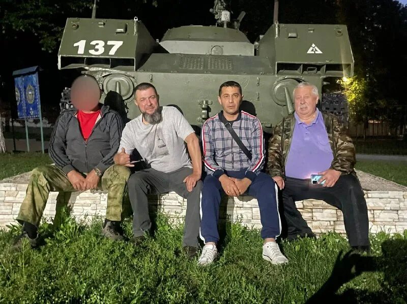 Футбольный клуб заря украина. Зоря групп. Сурские зори база отдыха. Зоря групп. Группа заря бишкек.