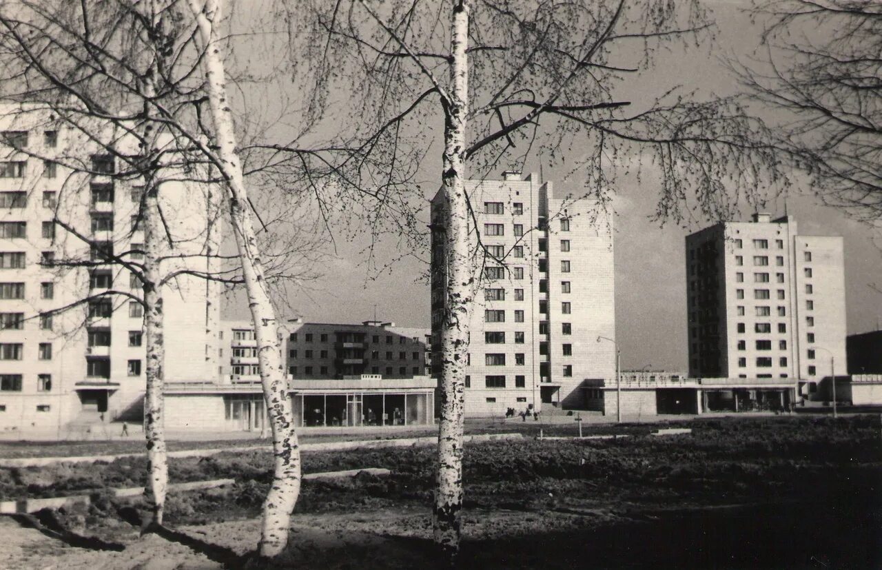 Революции 4 кирово чепецк. Кирово-чепецк в 1986 году. кирово-чепецк фото города 1980-1995. мира 58 кирово чепецк. фотографии 1986 года киров.