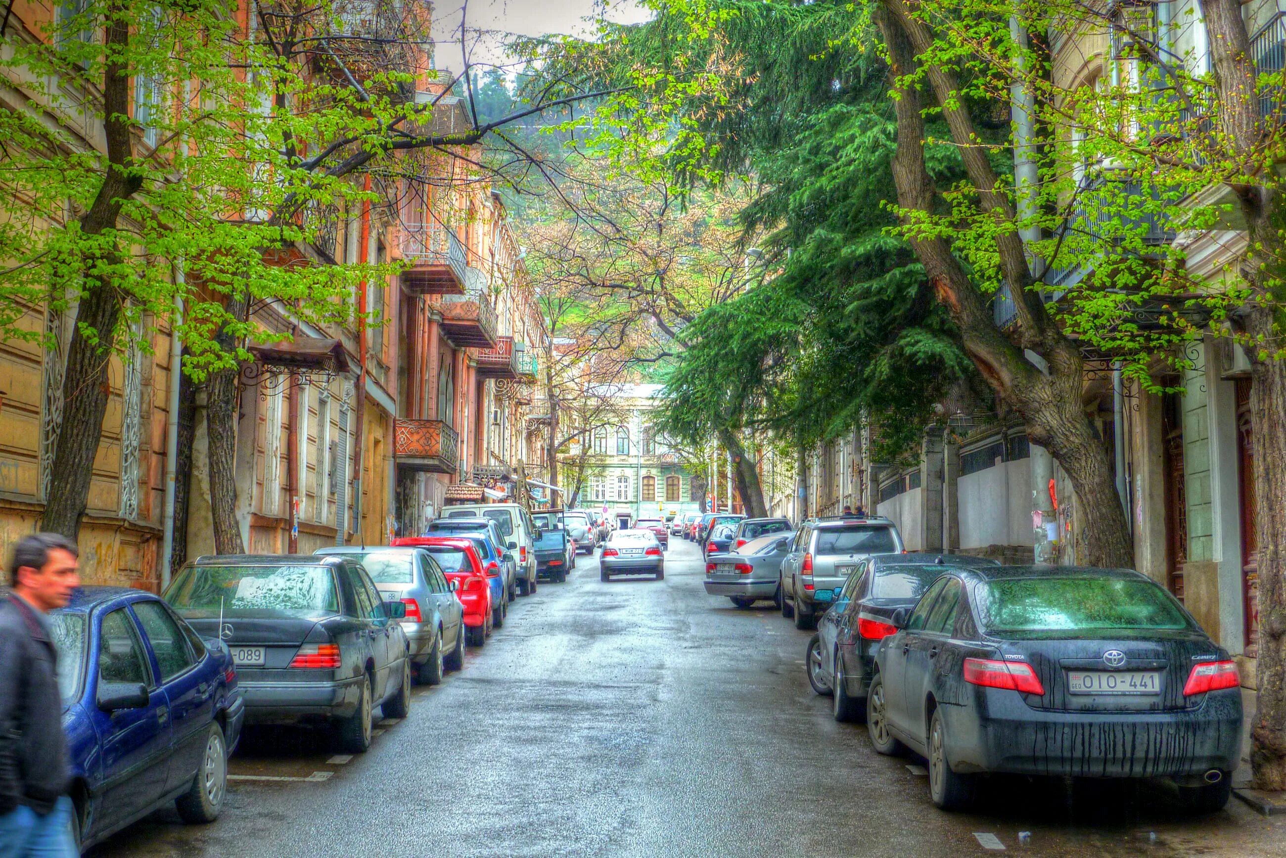 Tbilisi streets. Улица Ладо Асатиани в Тбилиси. Улица Мачабели в Тбилиси. Тбилиси ул Мачабели 16. Улица Мачабели 12 Тбилиси.
