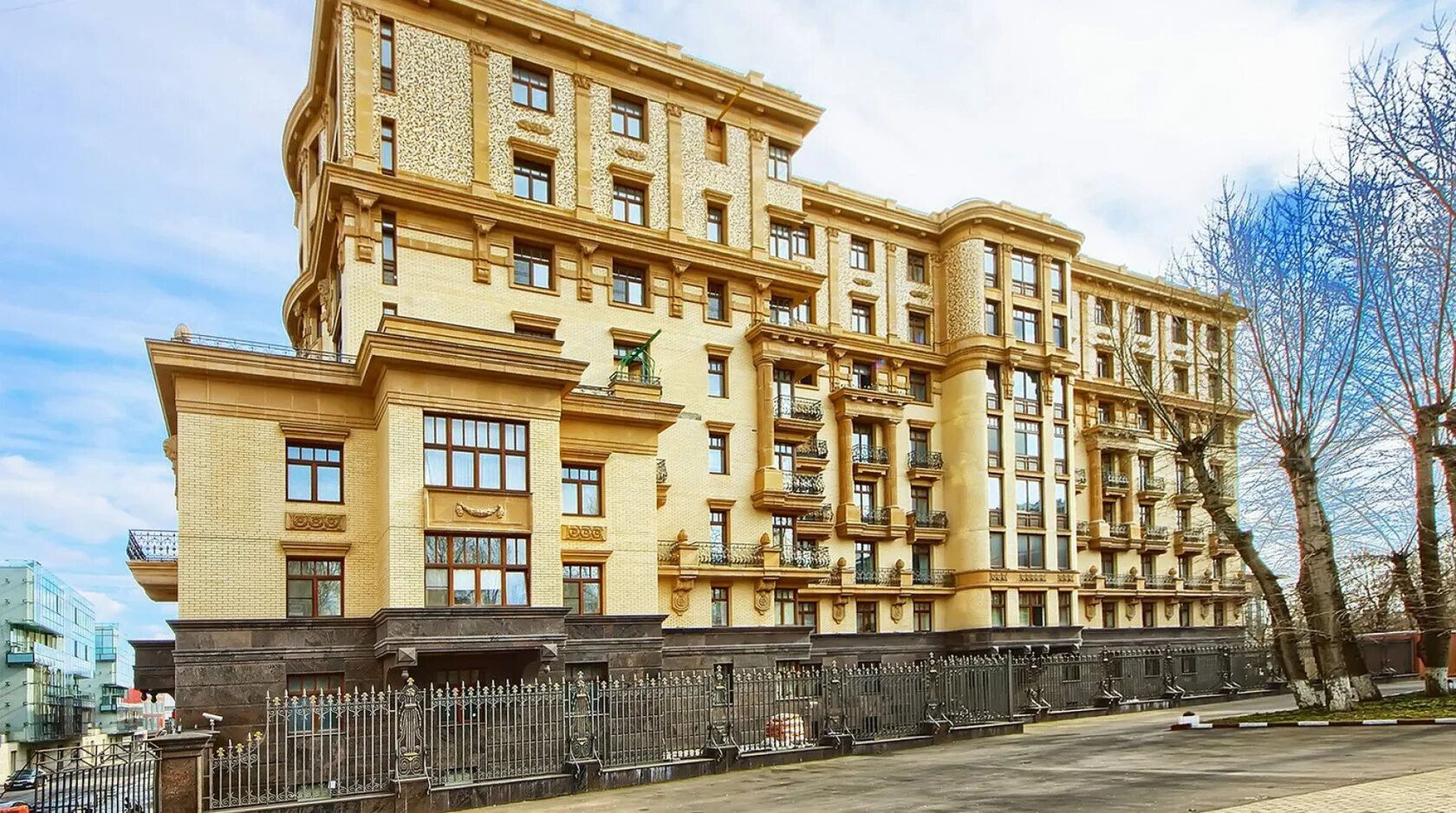 Парковый переулок калининград. Прем парк. Прем парк. Переулок парковый 12. Прем парк.