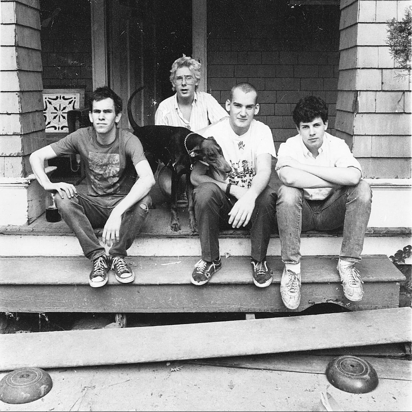 Группа Minor threat. Ian MACKAYE Minor threat. Minor threat album. Хардкор-группа Minor threat. Demo tapes