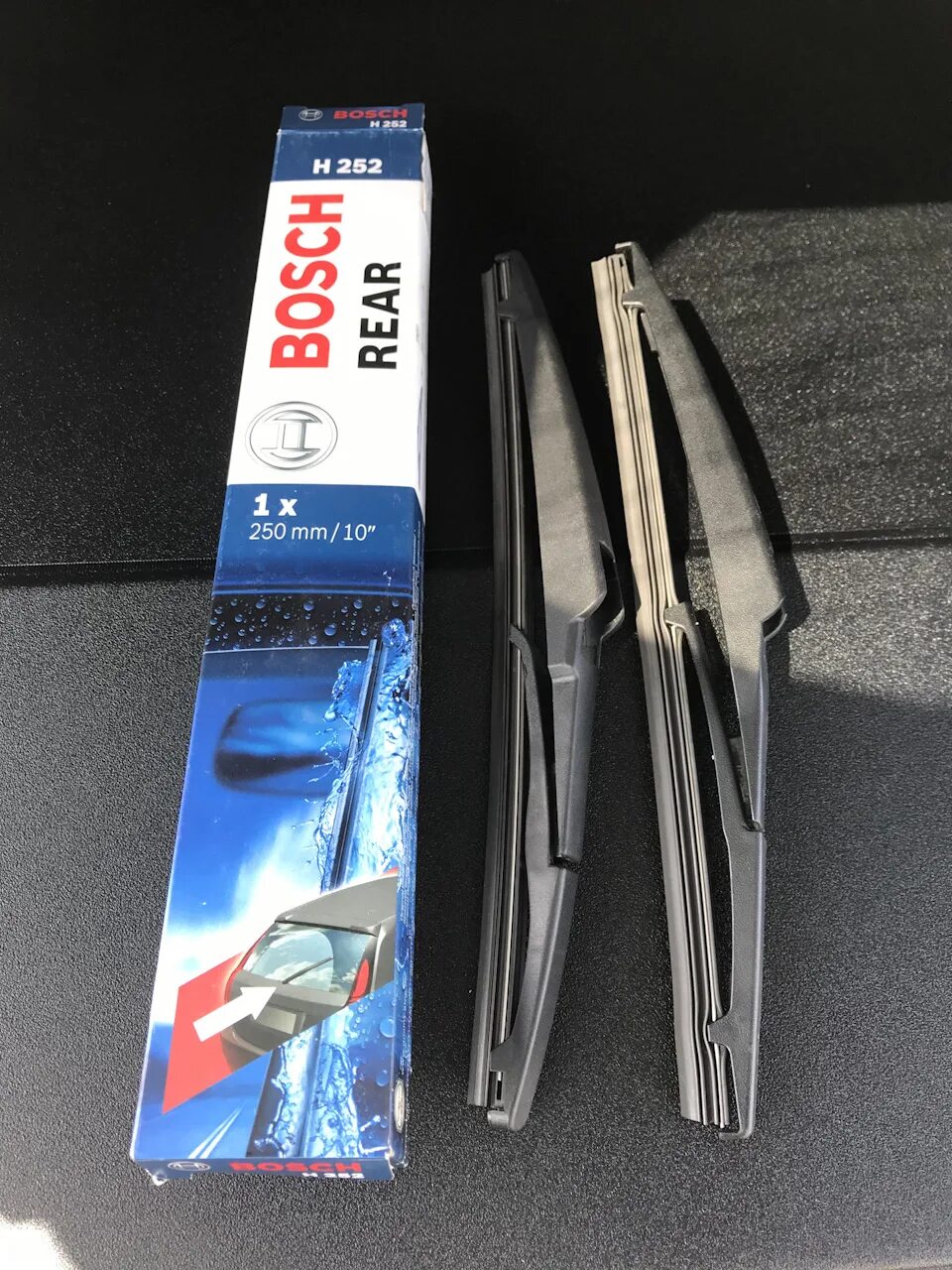 Щетка стеклоочистителя рав 4 размер. Задний дворник рав 4 2008. Резинка стеклоочистителя заднего стекла рав 4. Щетка стеклоочистителя рав 4 размер. Дворники на тойота рав 4 2018.